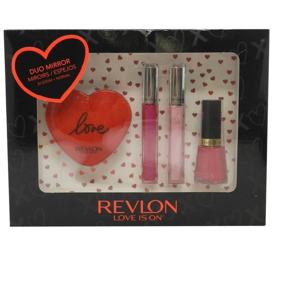 Revlon: Love Is On: Lips & Tips Gift Set: Brand New! - Picture 3 of 3